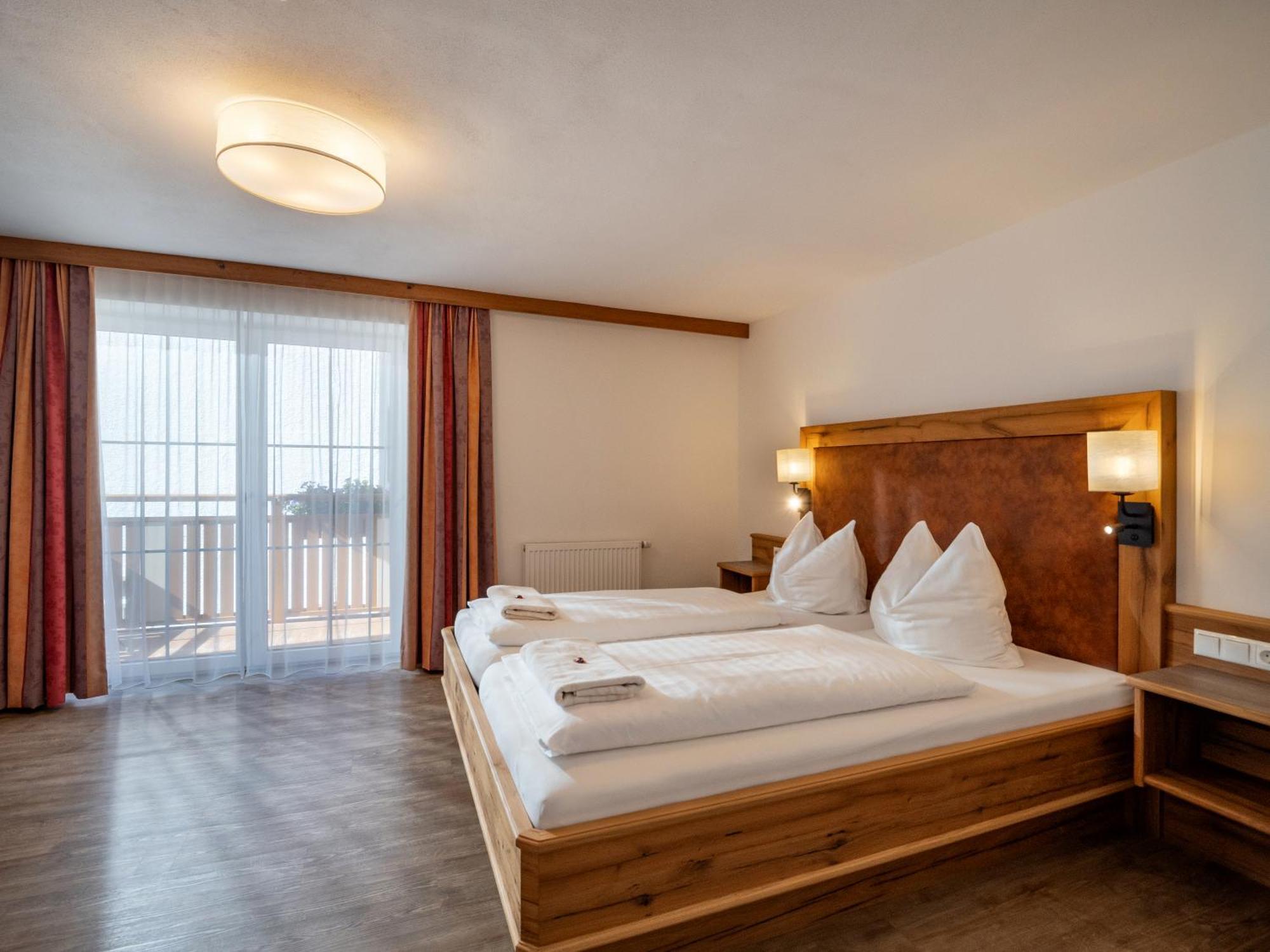 Der Schwendterwirt Hotel Luaran gambar